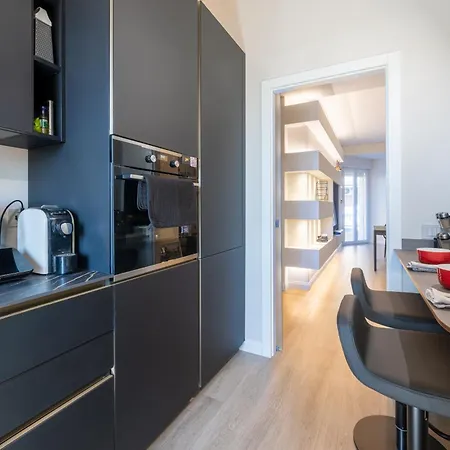Apartment Guesthost - Modern Balcony! *